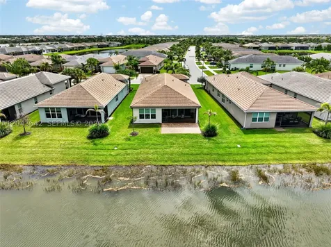 11662 SW Moon River Way Port St. Lucie FL 34987