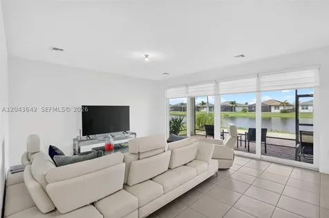 11662 SW Moon River Way Port St. Lucie FL 34987