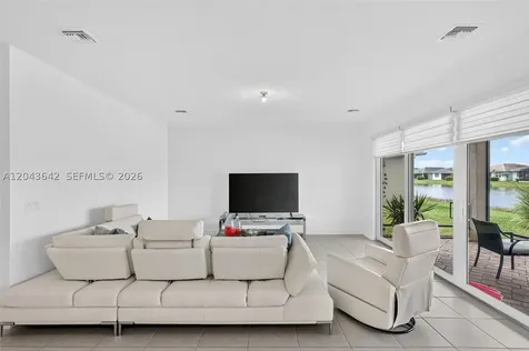 11662 SW Moon River Way Port St. Lucie FL 34987