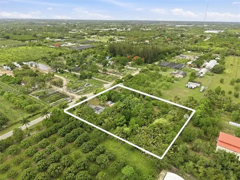 15401 SW 240th Street Homestead FL 33032