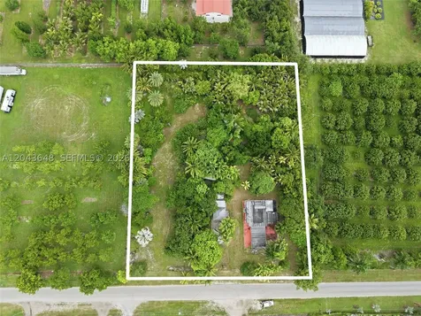 15401 SW 240th Street Homestead FL 33032