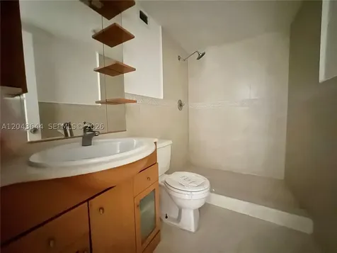 400 Kings Point Drive Sunny Isles Beach FL 33160
