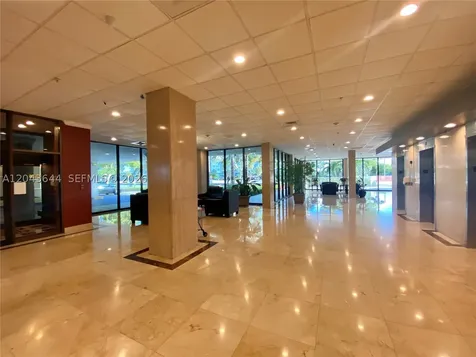 400 Kings Point Drive Sunny Isles Beach FL 33160