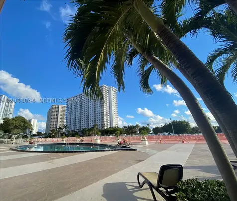 400 Kings Point Drive Sunny Isles Beach FL 33160