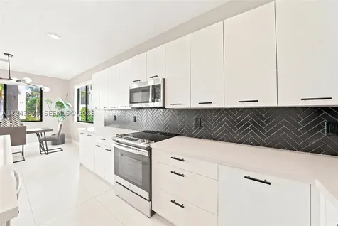 8167 NW 41st Street Doral FL 33166