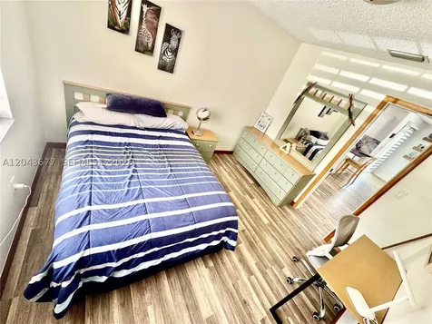 18701 Wentworth Drive Hialeah FL 33015