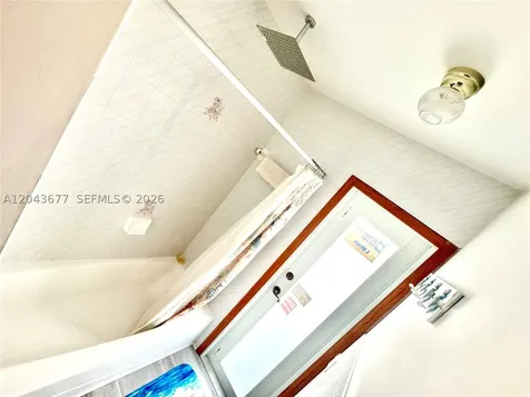 18701 Wentworth Drive Hialeah FL 33015