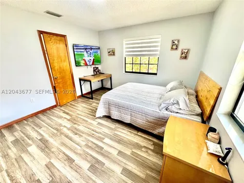 18701 Wentworth Drive Hialeah FL 33015