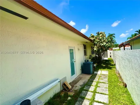 18701 Wentworth Drive Hialeah FL 33015