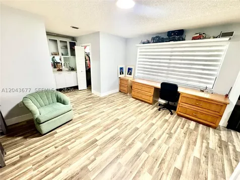 18701 Wentworth Drive Hialeah FL 33015