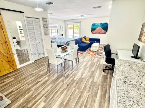 18701 Wentworth Drive Hialeah FL 33015