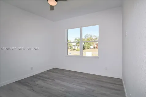 3915 El Rado Avenue Sebring FL 33872