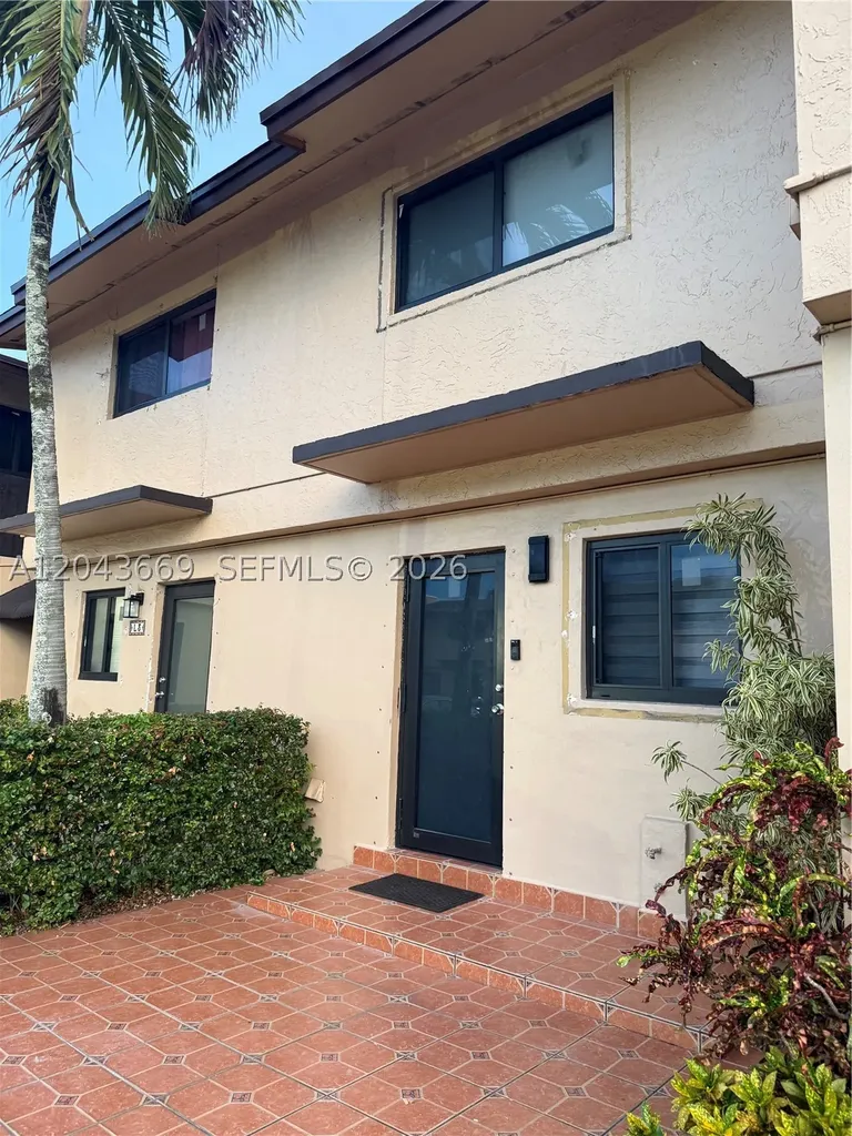 131 SW 109th Avenue Sweetwater FL 33174