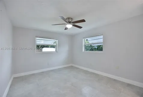 8571 NW 27th Place Sunrise FL 33322