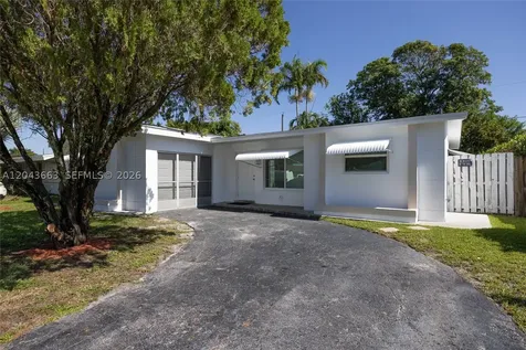 8571 NW 27th Place Sunrise FL 33322