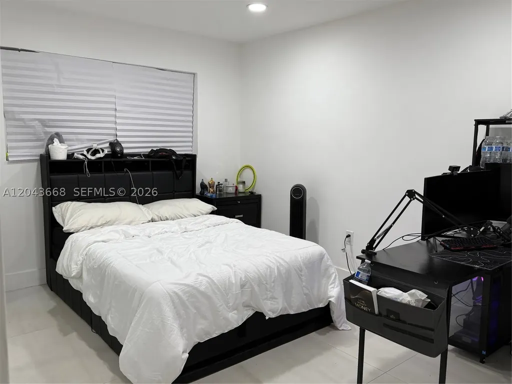 1912 N 42nd Avenue Hollywood FL 33021