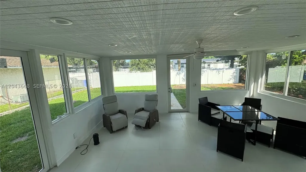 1912 N 42nd Avenue Hollywood FL 33021