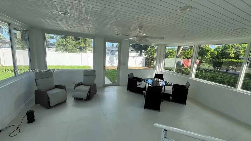 1912 N 42nd Avenue Hollywood FL 33021