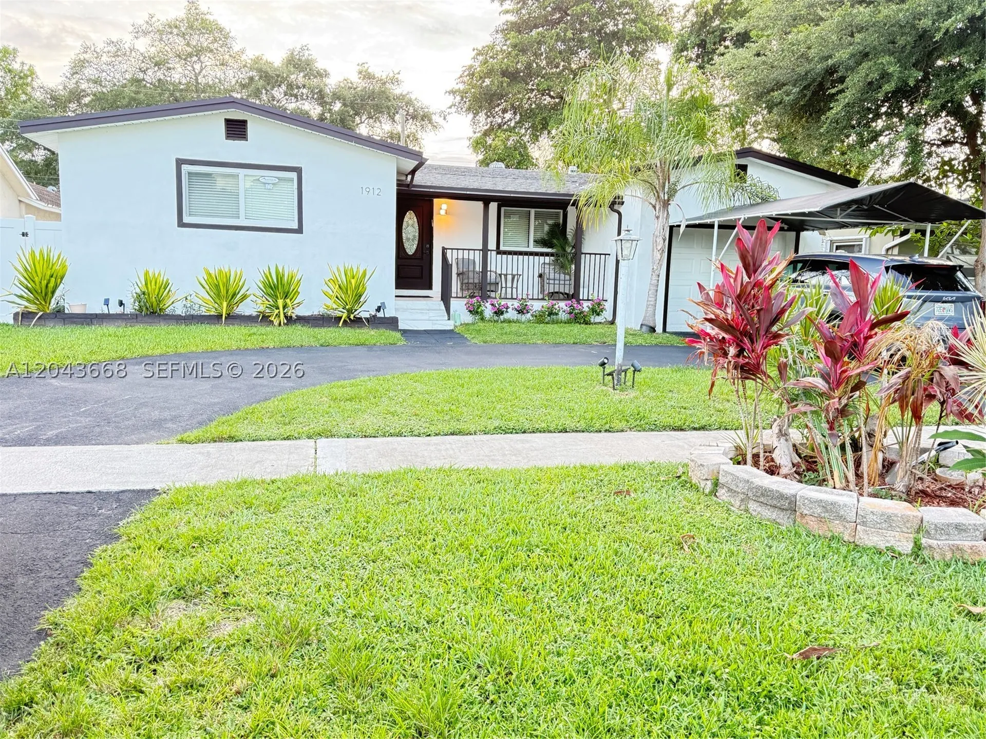 1912 N 42nd Avenue Hollywood FL 33021