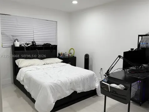 1912 N 42nd Avenue Hollywood FL 33021
