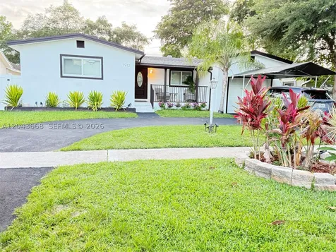 1912 N 42nd Avenue Hollywood FL 33021