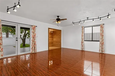5065 NW 195th Lane Miami Gardens FL 33055