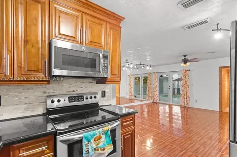 5065 NW 195th Lane Miami Gardens FL 33055
