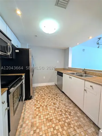 60 NW 37th Avenue Miami FL 33125
