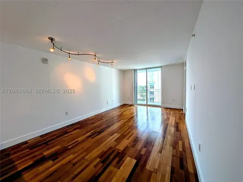 60 NW 37th Avenue Miami FL 33125