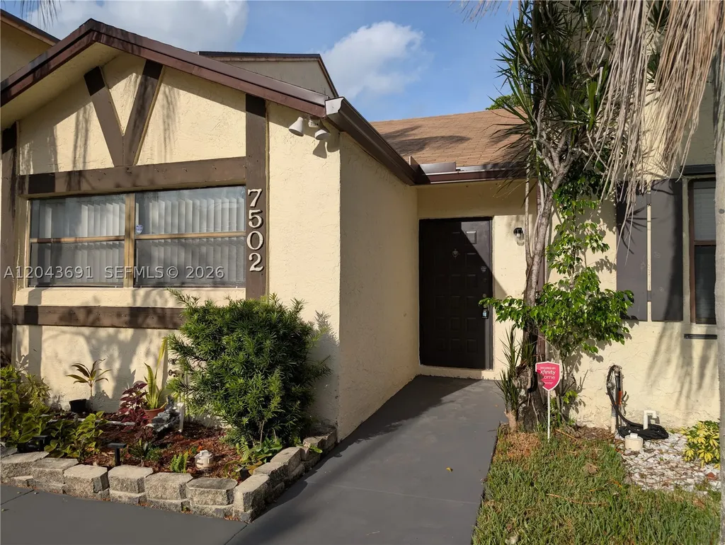 7502 NW 33rd Street Lauderhill FL 33319
