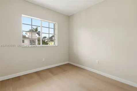 2728 NE 3rd Court Homestead FL 33033