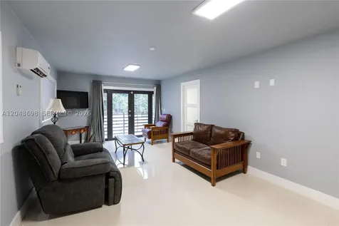 4538 SW 1st Street Miami FL 33134