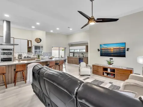 639 Verona Place Weston FL 33326