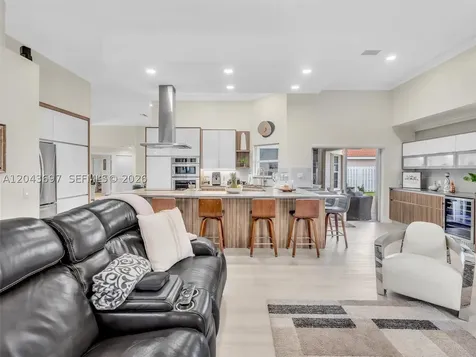 639 Verona Place Weston FL 33326