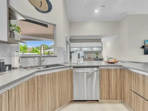 639 Verona Place Weston FL 33326