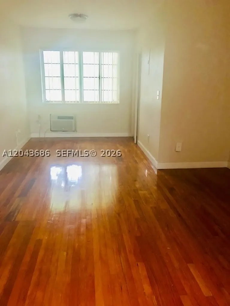 1008 E Ponce De Leon Boulevard Coral Gables FL 33134