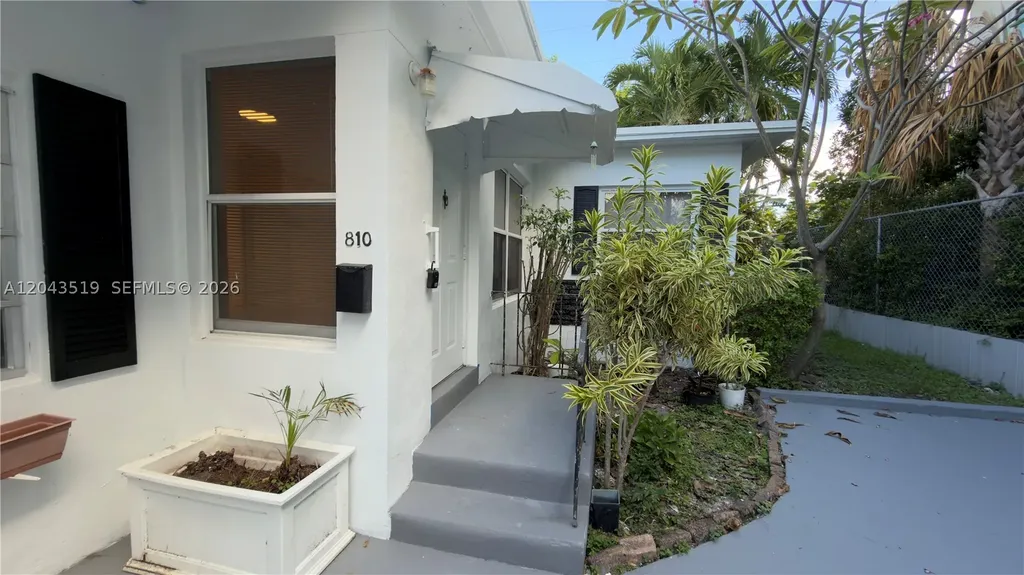 808 84th Street Miami Beach FL 33141