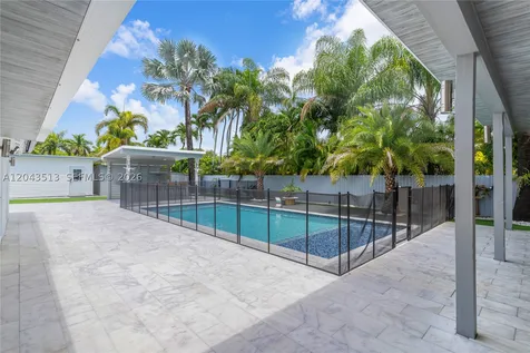 13261 SW 204th Street Miami FL 33177