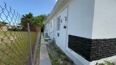 808 84th Street Miami Beach FL 33141
