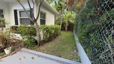 808 84th Street Miami Beach FL 33141
