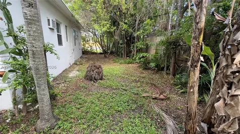 808 84th Street Miami Beach FL 33141