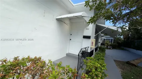 808 84th Street Miami Beach FL 33141