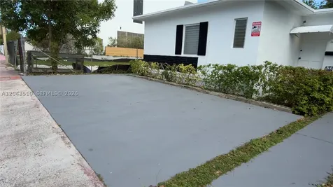 808 84th Street Miami Beach FL 33141