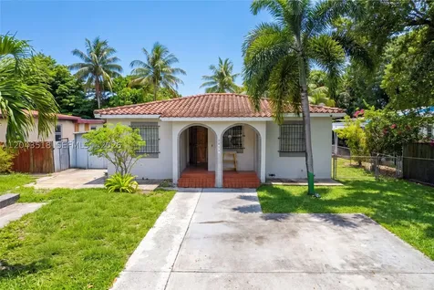 2815 NW 14th Street Miami FL 33125