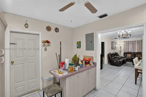 2815 NW 14th Street Miami FL 33125