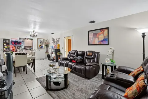 2815 NW 14th Street Miami FL 33125