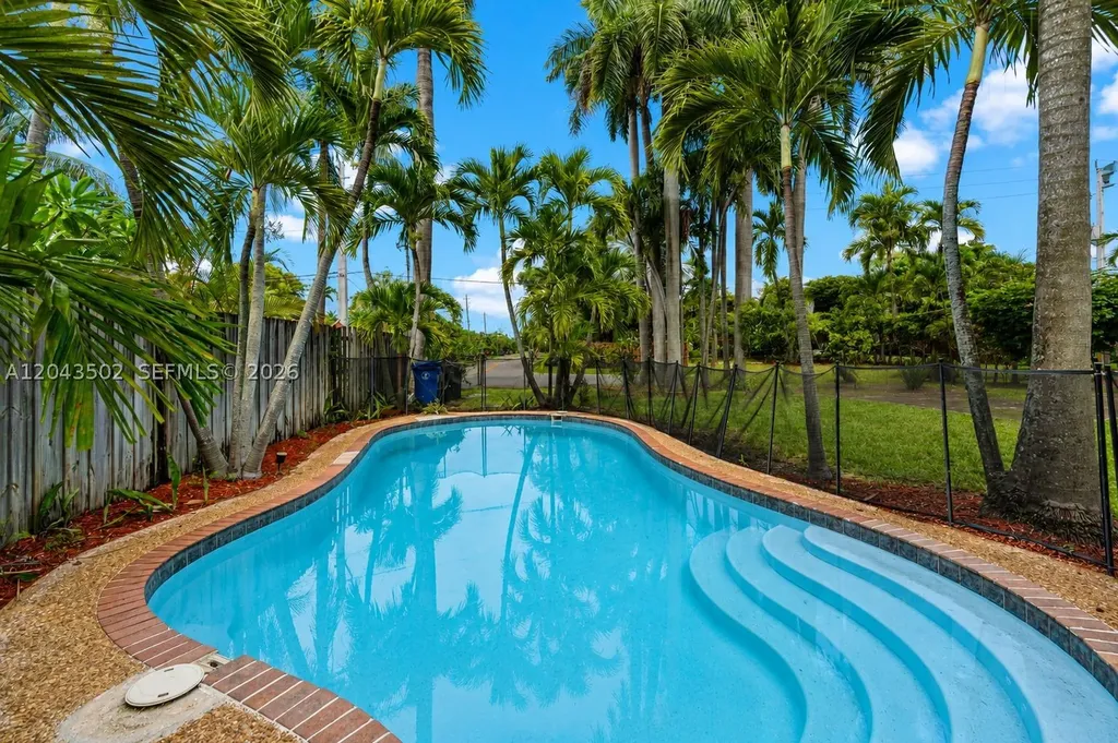1521 NE 5th Terrace Fort Lauderdale FL 33304