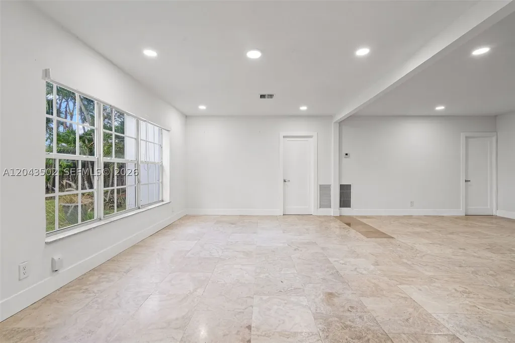 1521 NE 5th Terrace Fort Lauderdale FL 33304