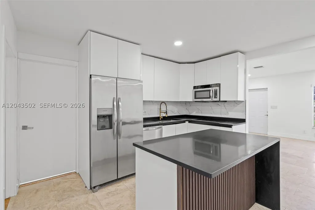 1521 NE 5th Terrace Fort Lauderdale FL 33304