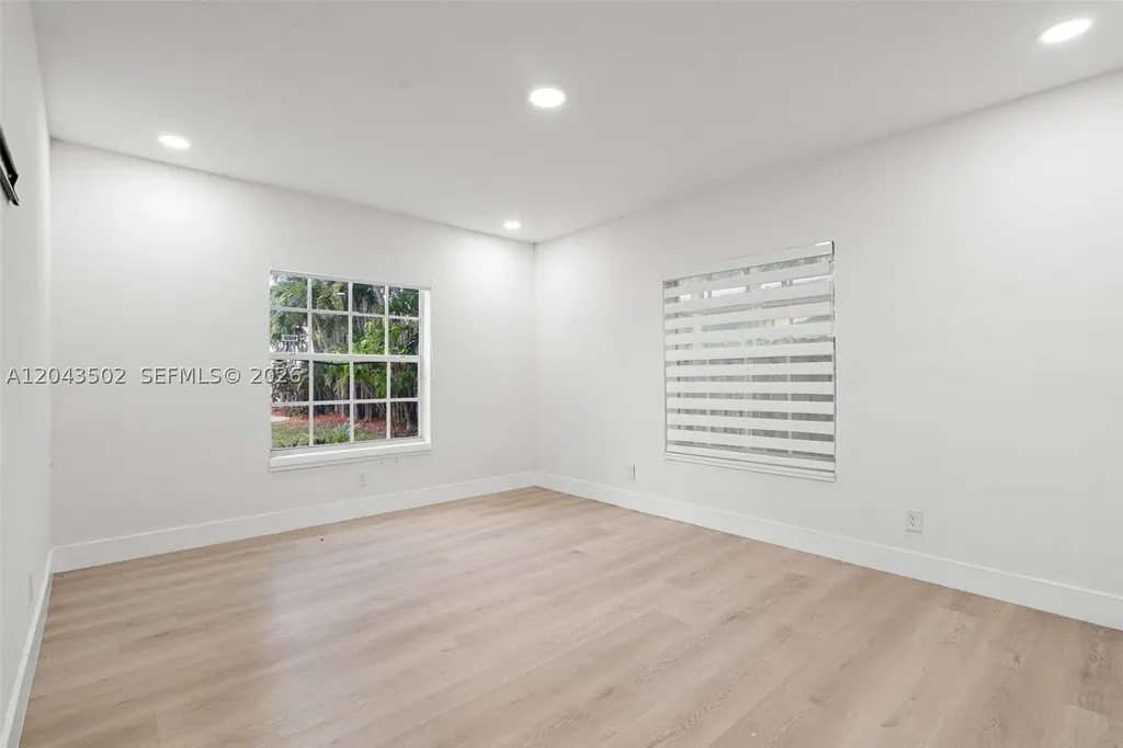 1521 NE 5th Terrace Fort Lauderdale FL 33304